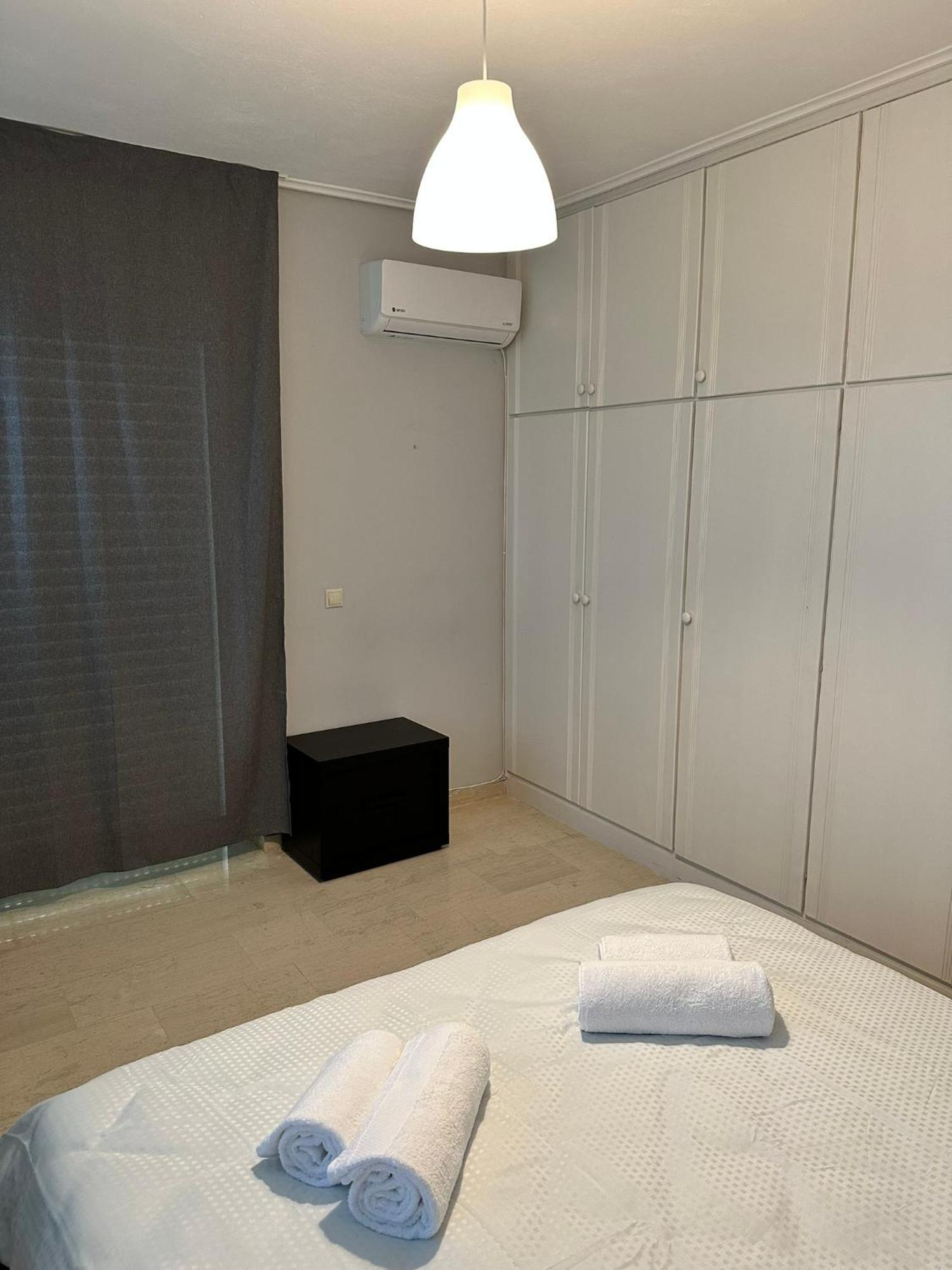 Apartment With Garden In Rafina *